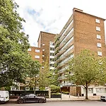 Belgravia Apartment 8